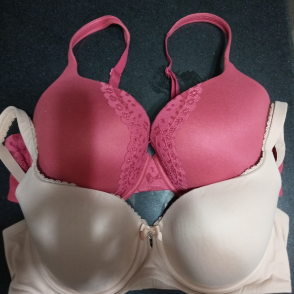 Victoria's Secret Other - 2  Victoria's Secret bras size 38D